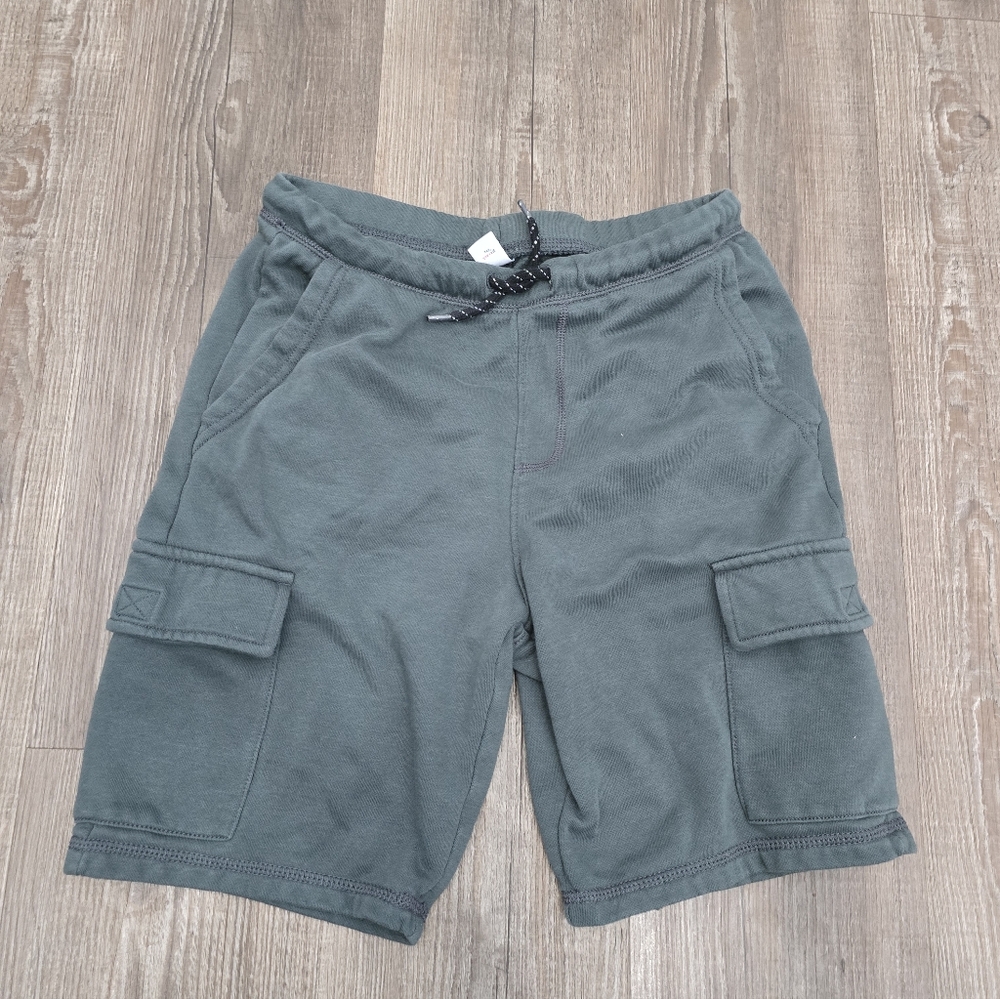 Old Navy Dark Gray Cargo Shorts for boys size XL 14/16